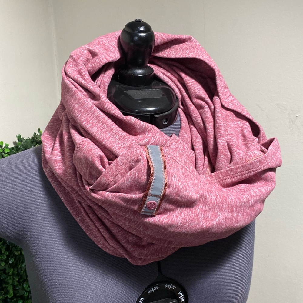 Lululemon scarf wrap Sz OS